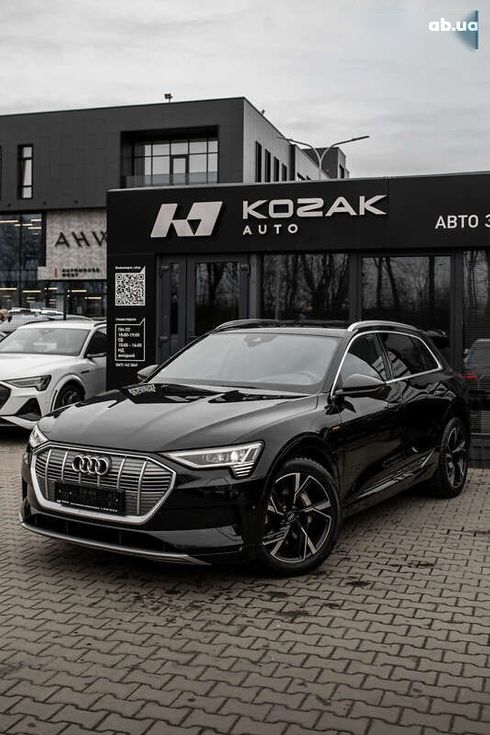 Audi E-Tron 2021 - фото 2
