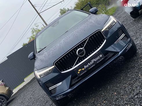 Volvo XC60 2021 - фото 8