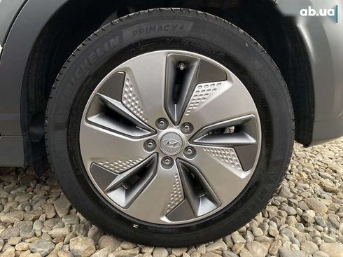 Hyundai Kona Electric 2021 - фото 29