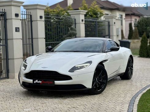 Aston Martin DB11 2018 - фото 7