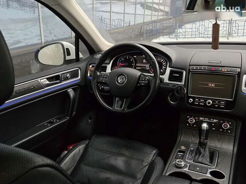 Volkswagen Touareg 2015 - фото 23