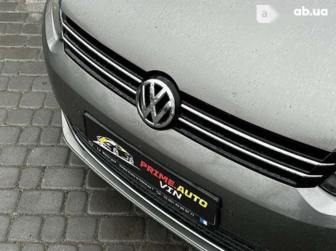 Volkswagen Touran 2011 - фото 9