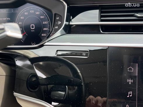 Audi A8 2018 черный - фото 31