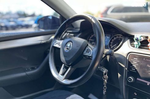 Skoda Octavia 2018 - фото 28