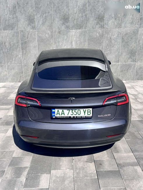 Tesla Model 3 2022 - фото 16