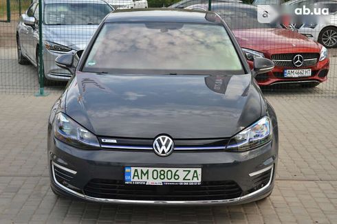 Volkswagen e-Golf 2020 - фото 23