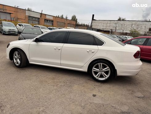 Volkswagen passat b7 2014 белый - фото 3