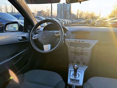 Opel Astra 2013 - фото 26