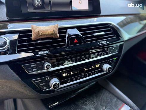 BMW 5 серия 2017 - фото 5