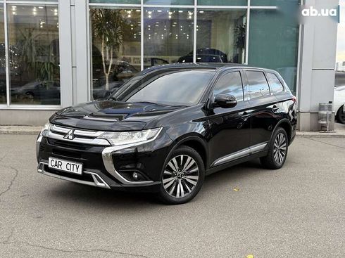 Mitsubishi Outlander 2019 - фото 3