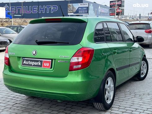 Skoda Fabia 2013 зеленый - фото 9