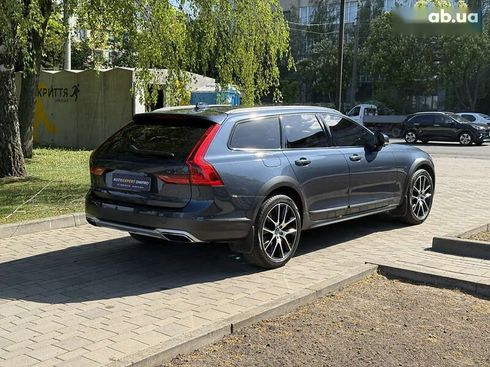Volvo V90 Cross Country 2020 - фото 11