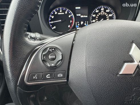 Mitsubishi Outlander 2017 черный - фото 21