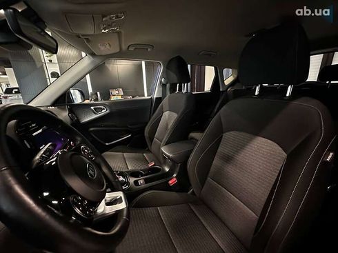 Kia Soul EV 2021 - фото 14