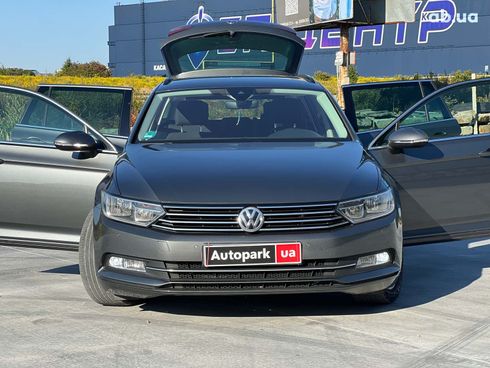 Volkswagen Passat 2016 серый - фото 25