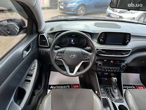 Hyundai Tucson 2019 серый - фото 18