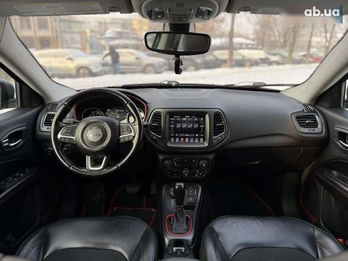 Jeep Compass 2020 - фото 11