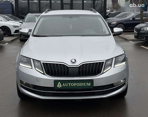 Skoda Octavia 2019 - фото 7