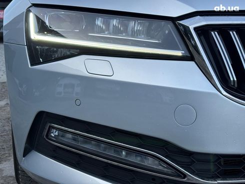 Skoda Superb 2019 серый - фото 5