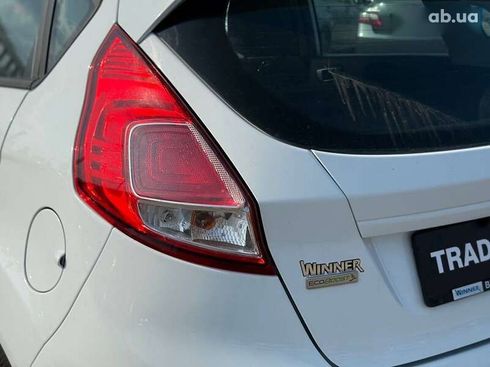 Ford Fiesta 2016 - фото 10