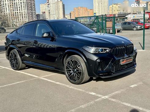 BMW X6 M 2022 - фото 16