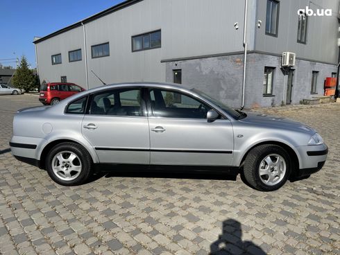 Volkswagen Passat 2001 серый - фото 5