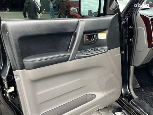 Mitsubishi Pajero Wagon 2002 черный - фото 44