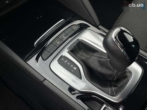 Opel Insignia 2020 - фото 24