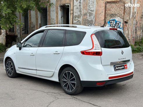 Renault Megane 2012 белый - фото 4