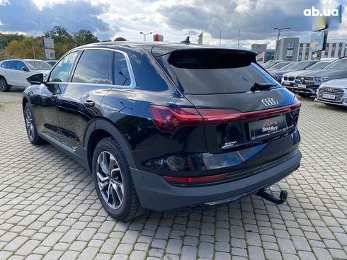 Audi E-Tron 2022 - фото 5