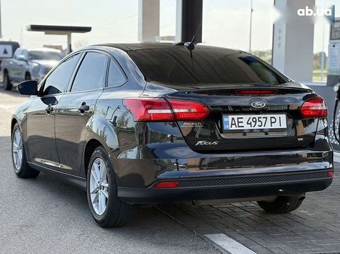 Ford Focus 2014 - фото 10