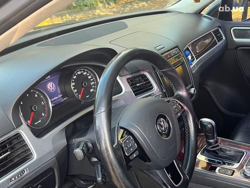 Volkswagen Touareg 2014 черный - фото 34