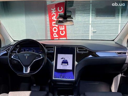 Tesla Model X 2017 - фото 18