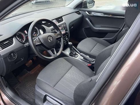 Skoda Octavia 2019 - фото 13