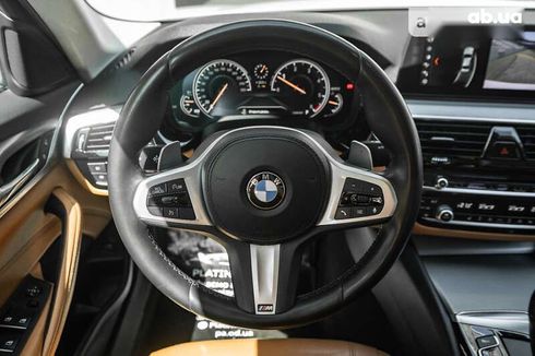 BMW 5 серия 2017 - фото 26