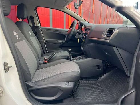 Peugeot 301 2016 - фото 10