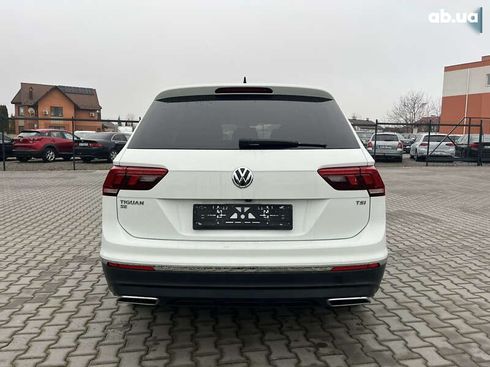 Volkswagen Tiguan 2018 - фото 8