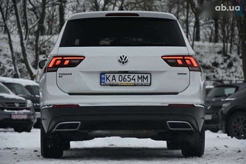 Volkswagen Tiguan 2020 - фото 11