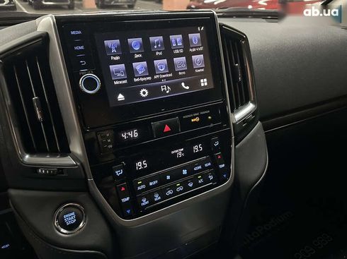 Toyota Land Cruiser 2020 - фото 22