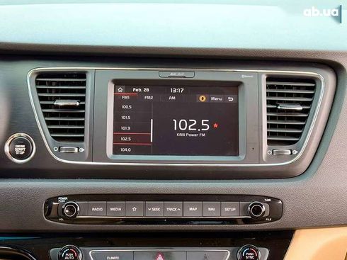 Kia Carnival 2020 - фото 29