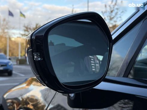 Aston Martin DBX 2023 - фото 17