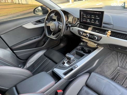 Audi A4 2020 - фото 21