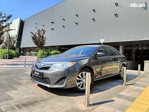 Toyota Camry 2012 - фото 9