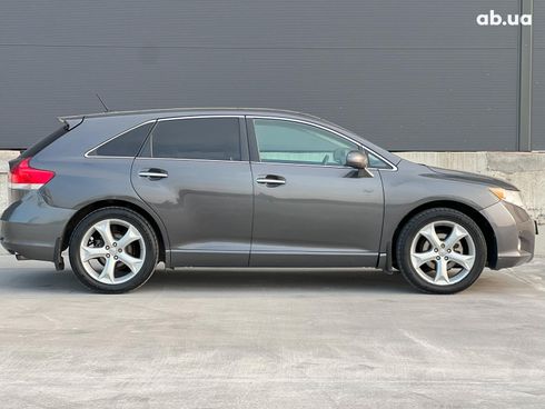 Toyota Venza 2010 серый - фото 27