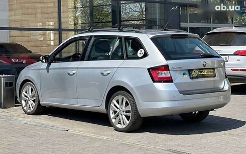 Skoda Fabia 2015 - фото 4