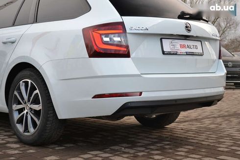 Skoda Octavia 2017 - фото 20