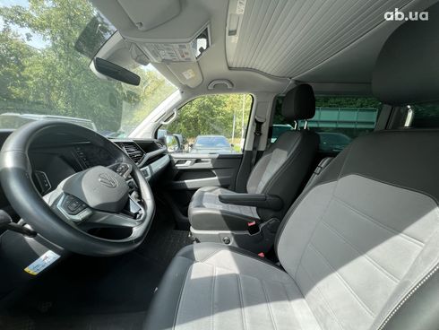 Volkswagen Multivan 2023 - фото 28