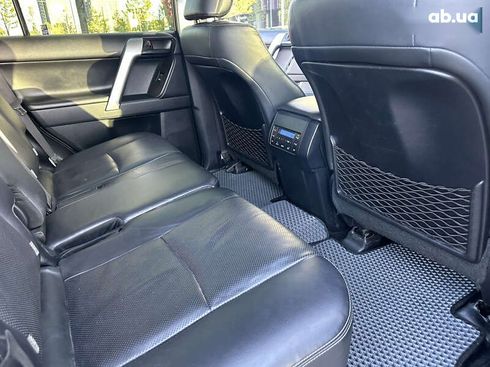Toyota Land Cruiser Prado 2019 - фото 8