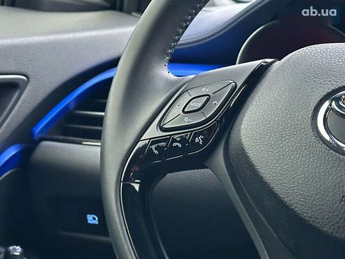 Toyota C-HR 2020 - фото 5