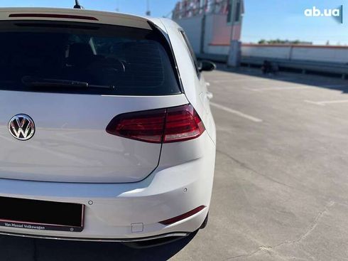 Volkswagen e-Golf 2020 - фото 12